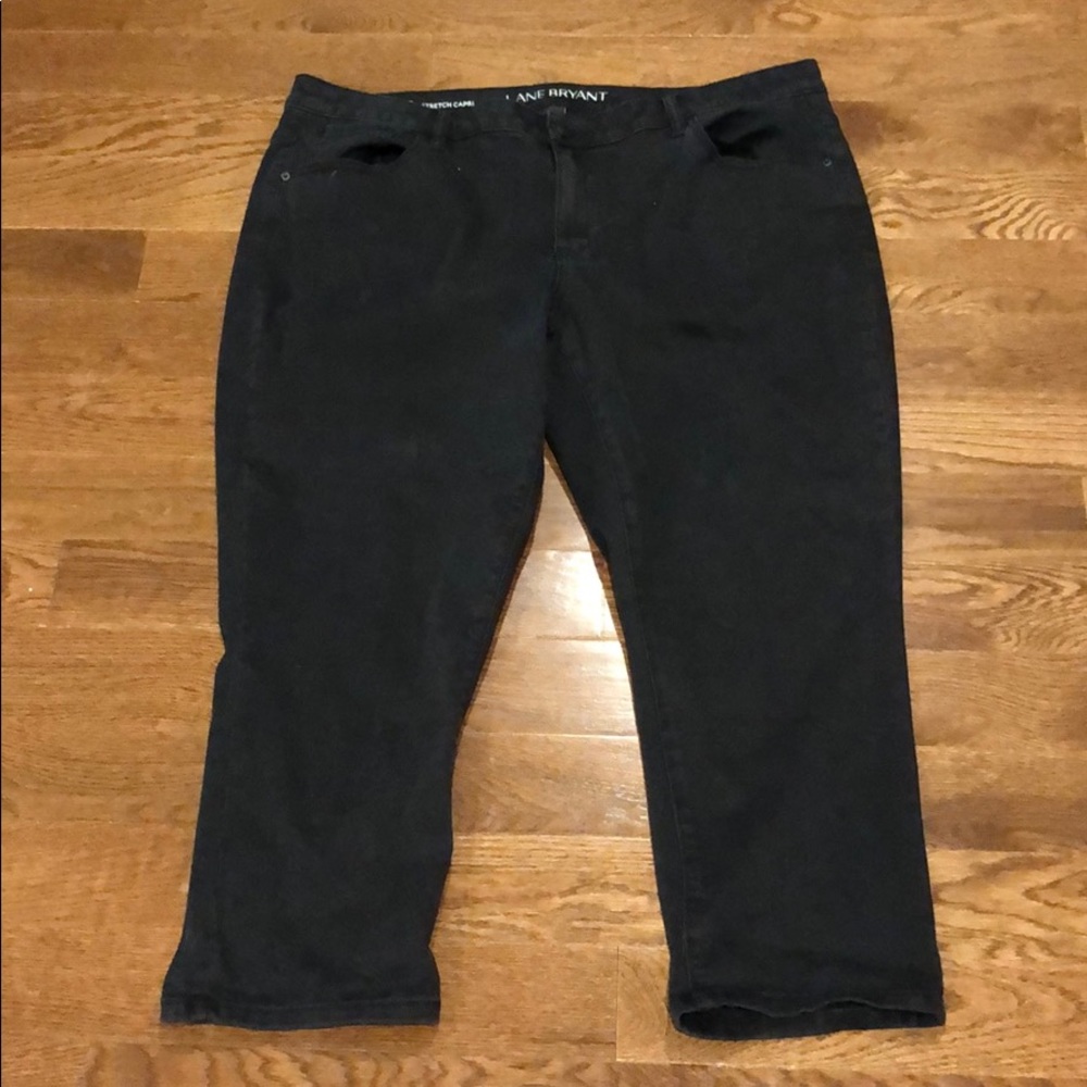 NWT LANE BRYANT BLACK CAPRI JEANS SZ 22